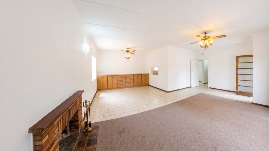 3 Bedroom Property for Sale in Meiringspark Western Cape